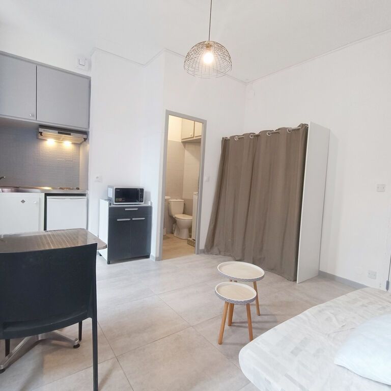 Location appartement 1 pièce, 16.60m², Narbonne - Photo 1