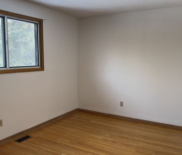 For Lease - 62 Elgin Mills Road, Richmond Hill, Ontario - Photo 1