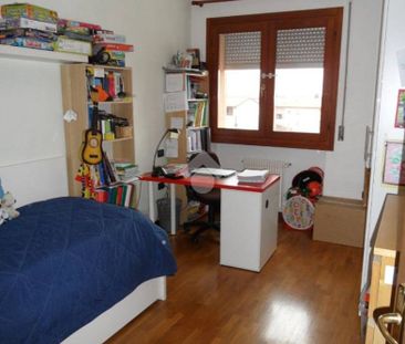 Bilocale buono stato, terzo piano, Centro, Bassano del Grappa - Photo 3