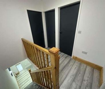 Hainworth Wood Road North, Keighley, BD21 - Photo 3