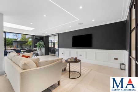 Price £7,995 pcm - Available Now - Furnished - Photo 4