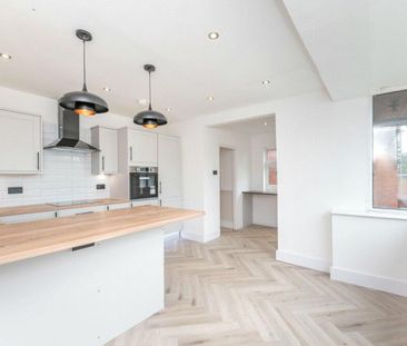 3 Bed Semi-Detached House, Dewsbury Road, LS11 - Photo 6