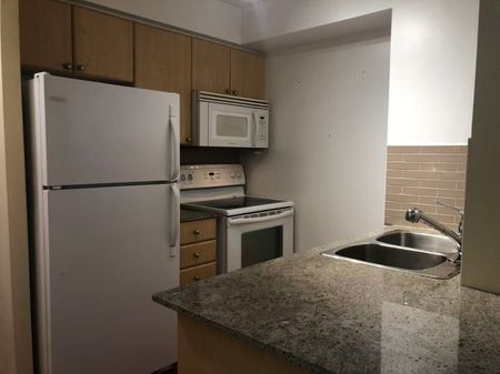 For Lease - 763 Bay Street Unit# 502, Toronto, Ontario - Photo 4