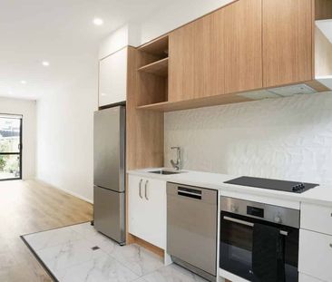 Modern Corner Townhouse - Photo 4