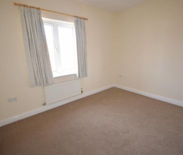 Finchale Avenue, Priorslee - £875 pcm - Photo 3