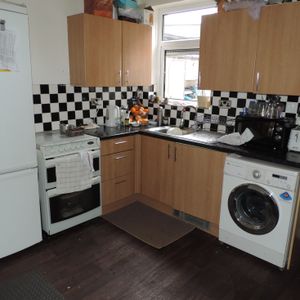 2 Bed Mid Terrace Nedham Street Leicester LE2 - Ace Properties - Photo 2