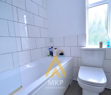 5 bedroom semi-detached house to rent - Photo 5