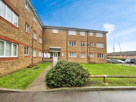 Trinity House, Argent Street, Grays, RM17 - Photo 2