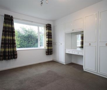 2 bedroom semi-detached bungalow to rent - Photo 3