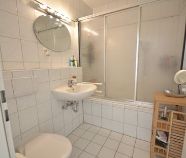 Charmante 1,5-Zimmer-Wohnung mit Einbauküche, Balkon und Stellplatz - Foto 1