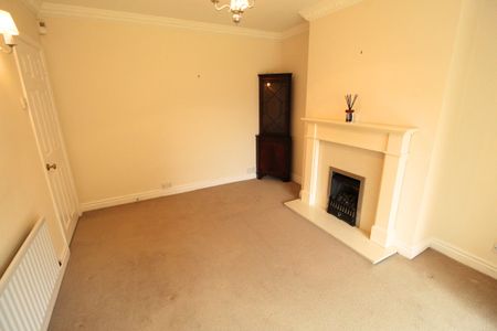 3 Bed Semi-detached house To Rent - Photo 2