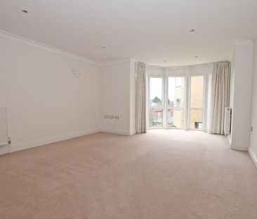 387 - 389 Winchester Road, Southampton - Photo 1