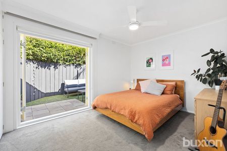 MODERN TWO-BEDROOM UNIT WITH PRIVATE OUTDOOR SPACES! - Photo 2