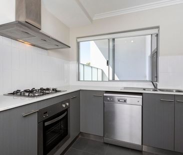 INNER CITY LIVING - Photo 5