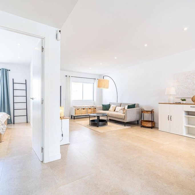 2 room luxury Detached House for rent in Llucmajor, Spain - Photo 1