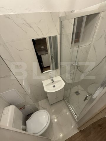 Garsonieră 28 mp, prima închiriere, singur în curte cu te - Fotografie 4