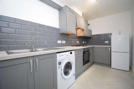 St Christophers Walk, Wakefield, WF1 - Photo 3