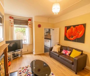 9 Main Avenue, Heworth - Photo 2