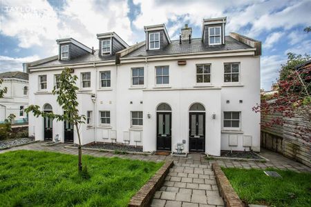 4 bedroom terraced house to rent - Photo 4