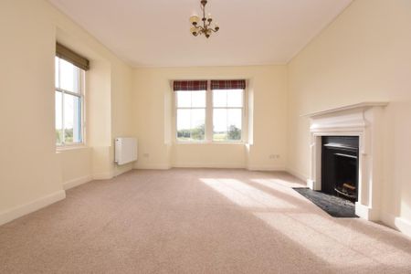 4 bedroom detached house to rent - Photo 3