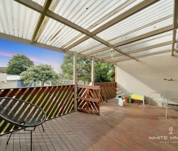 “Spacious Family Home in Prime Maribyrnong Location” - Photo 4