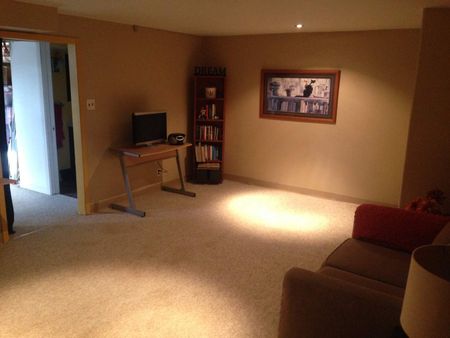 881 Beaconhill Court - 3 bed, 1.5 bath - Photo 5