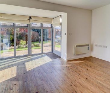 1 BED Flat To rent - Photo 2