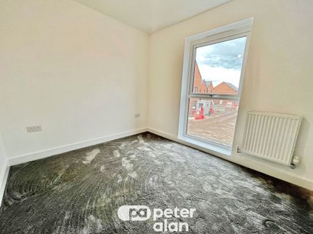 Dolomite Close, NEWPORT - Photo 3