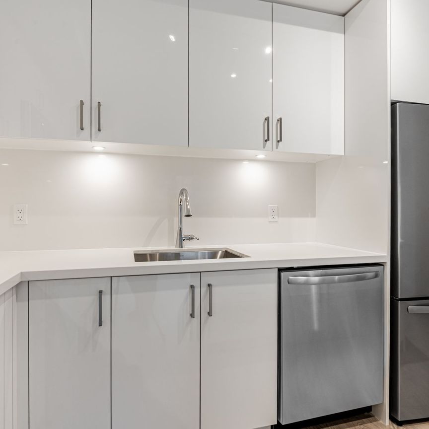 For Lease - 333 Sunseeker Avenue Unit# 110, Innisfil, Ontario - Photo 1