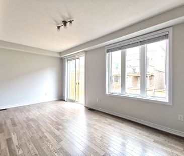 For Lease - 398 Threshing Mill Boulevard, Oakville, Ontario - Photo 4