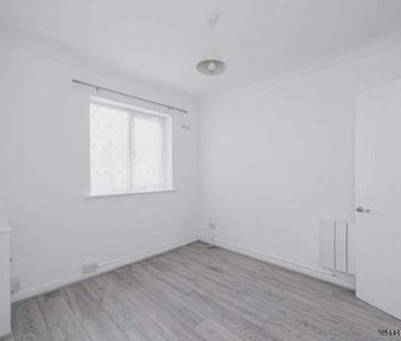 1 bedroom property to rent in Worcester Park - Photo 3