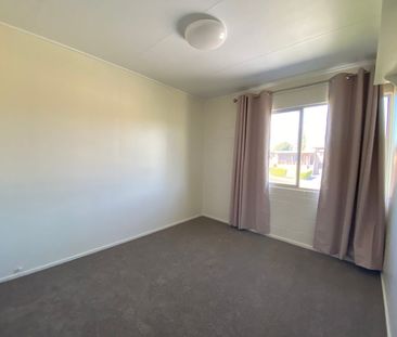 Neat & Spacious 4 Bedroom Home - Close to Hallorans Hill - Photo 2