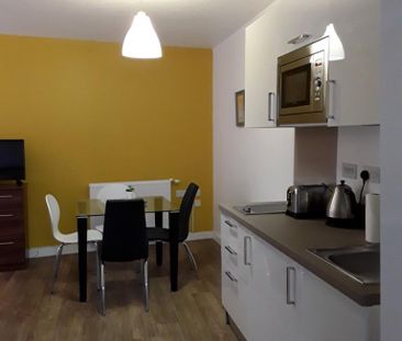 Studio to rent - Photo 1