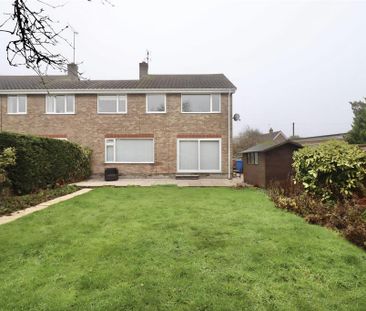 4 bedroom detached house to rent - Photo 1