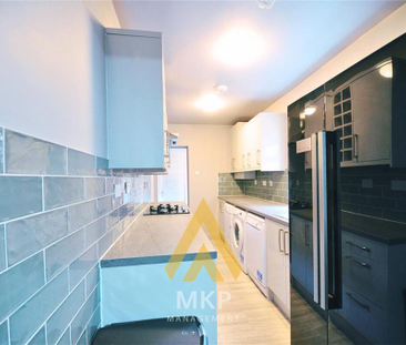 6 bedroom terraced house to rent - Photo 1