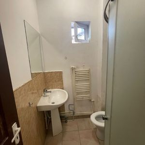 Podu Ros - aproape de palas Mall garsoniera 25 mp . mobilata - Fotografie 3