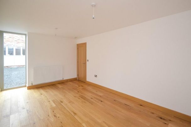 3 bedroom barn conversion to rent - Photo 1