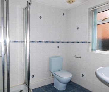 1 bedroom detached bungalow to rent - Photo 3