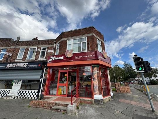 3 bedroom flat to rent - Photo 1