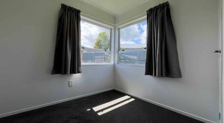 3 Bedroom Family Home - Photo 3