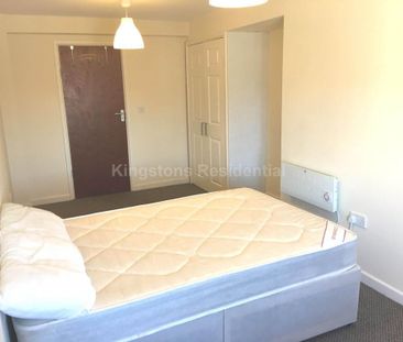 3 bedroom apartment to rent - Photo 4