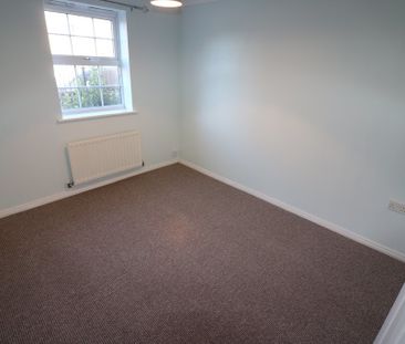 9 Loxley Way - Photo 3