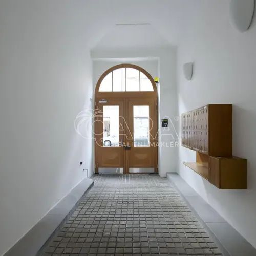 Pronájem příjemného 3+1 (75 m) pod Vyšehradem - Photo 1