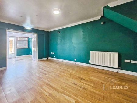 Goodwood Road, Gosport, Hampshire, PO12 - Photo 3