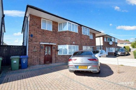 3 bedroom house - semi-detached - Photo 2