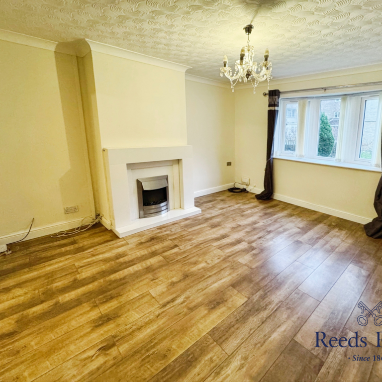 3 bedroom semi-detached house to rent - Photo 1