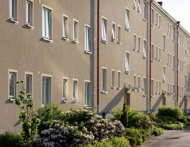 Eketrägatan 8E - Photo 1