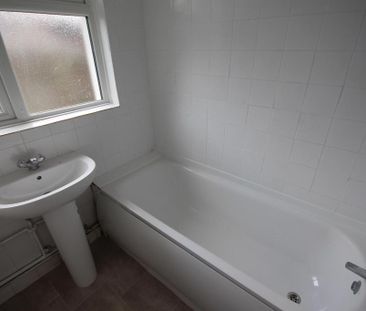 2 bedroom detached bungalow to rent - Photo 5