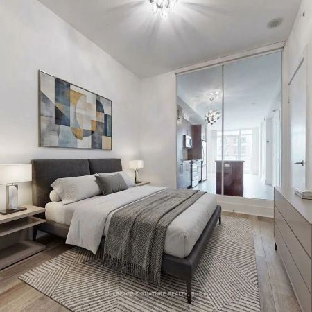 32 Davenport Road #1705 - Photo 4