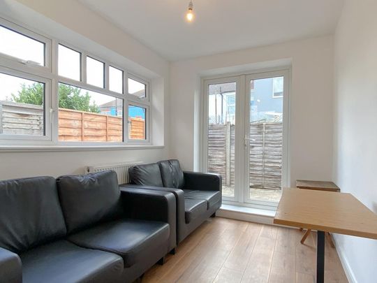 7 bedroom house to rent - Photo 1